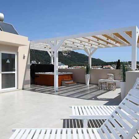Villa Pastida - Private Pool & Jacuzzi & Central Place Exterior photo